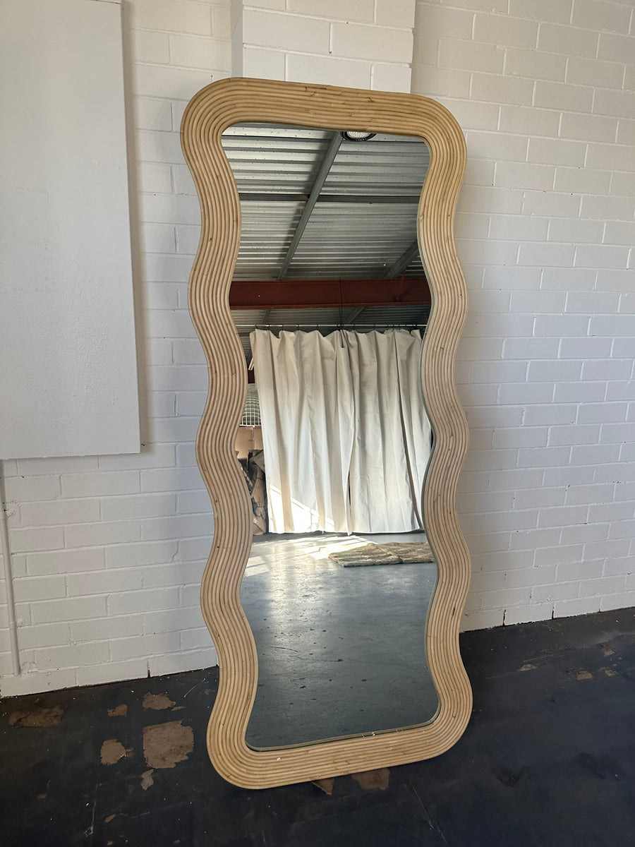 Wave Mirror